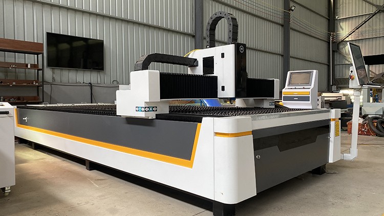 China CNC laser cutting machine